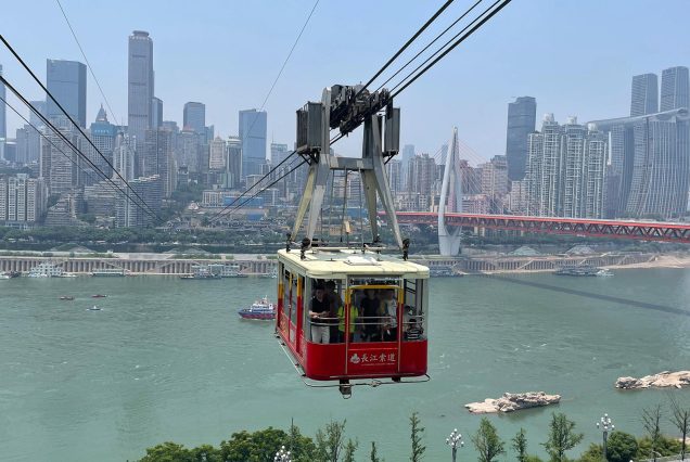 8D7N Fairy Tale China: Chongqing – Chengdu – Jiuzhaigou – Huanglong